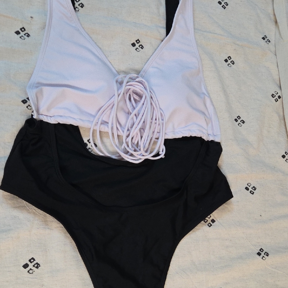 Two-Tone Women's One Piece Swimsuit